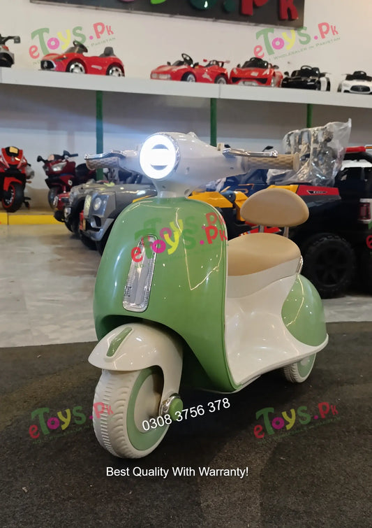 Vespa vintage kids electric scooter side angle