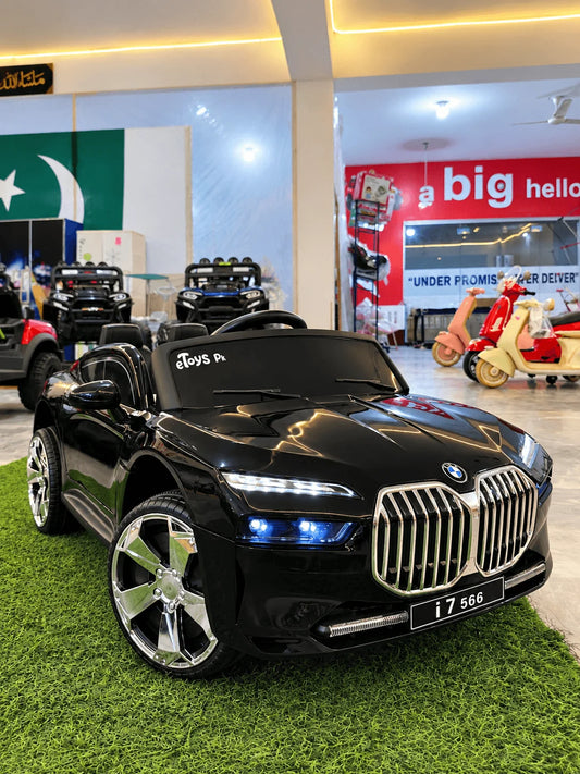BMW i7 566 black kids electric ride on car front angle