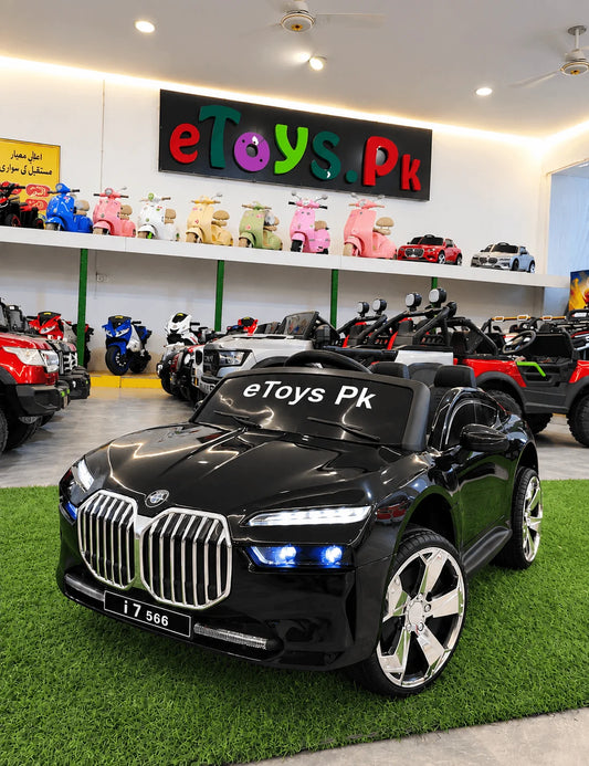 BMW i7 566 kids electric car black front view